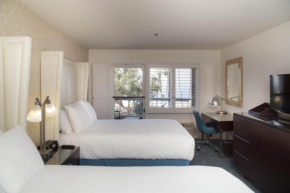 Ocean View Hotel 3*